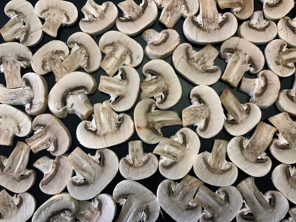 can you eat white button mushrooms raw