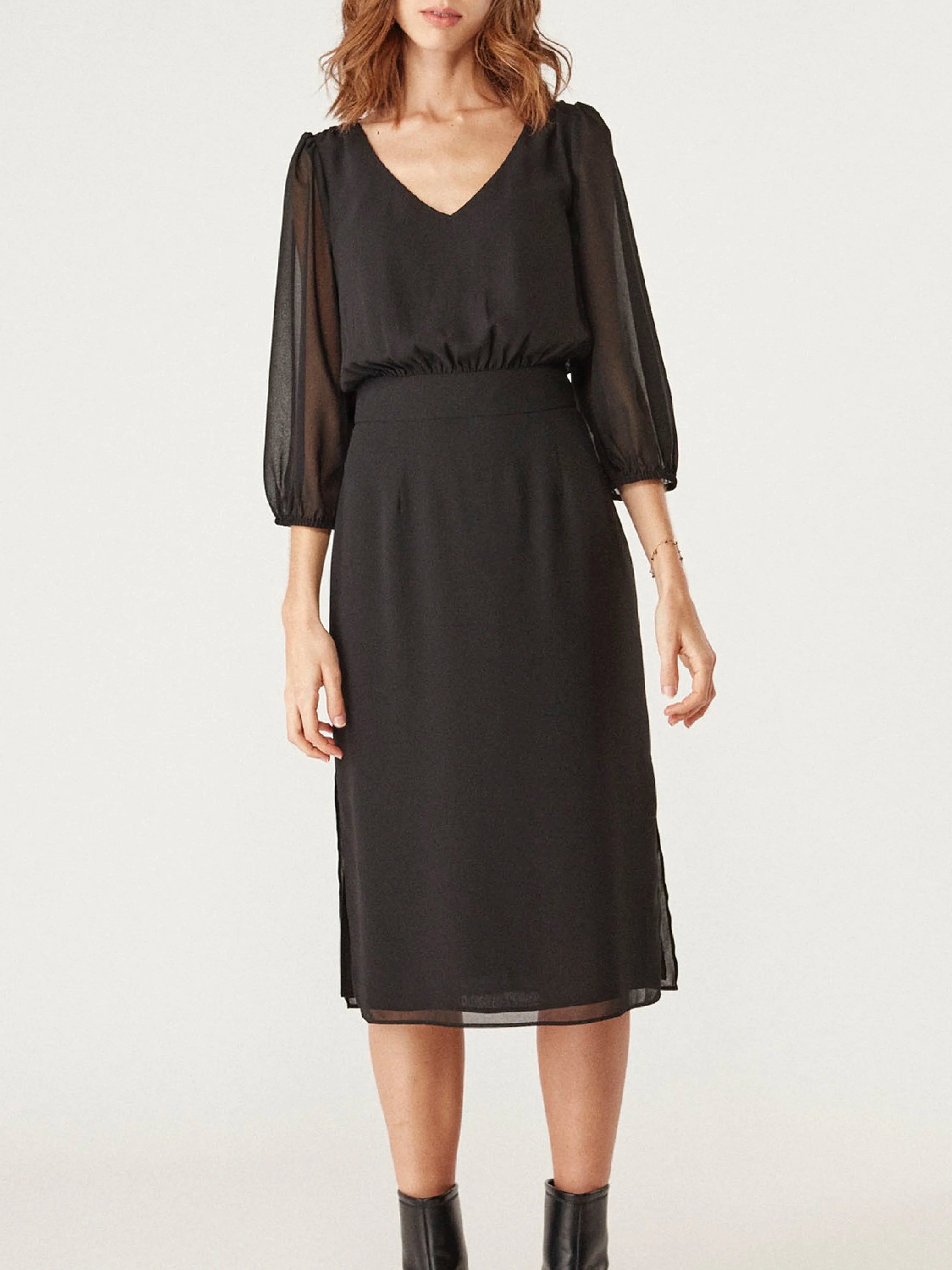 Robe Tina