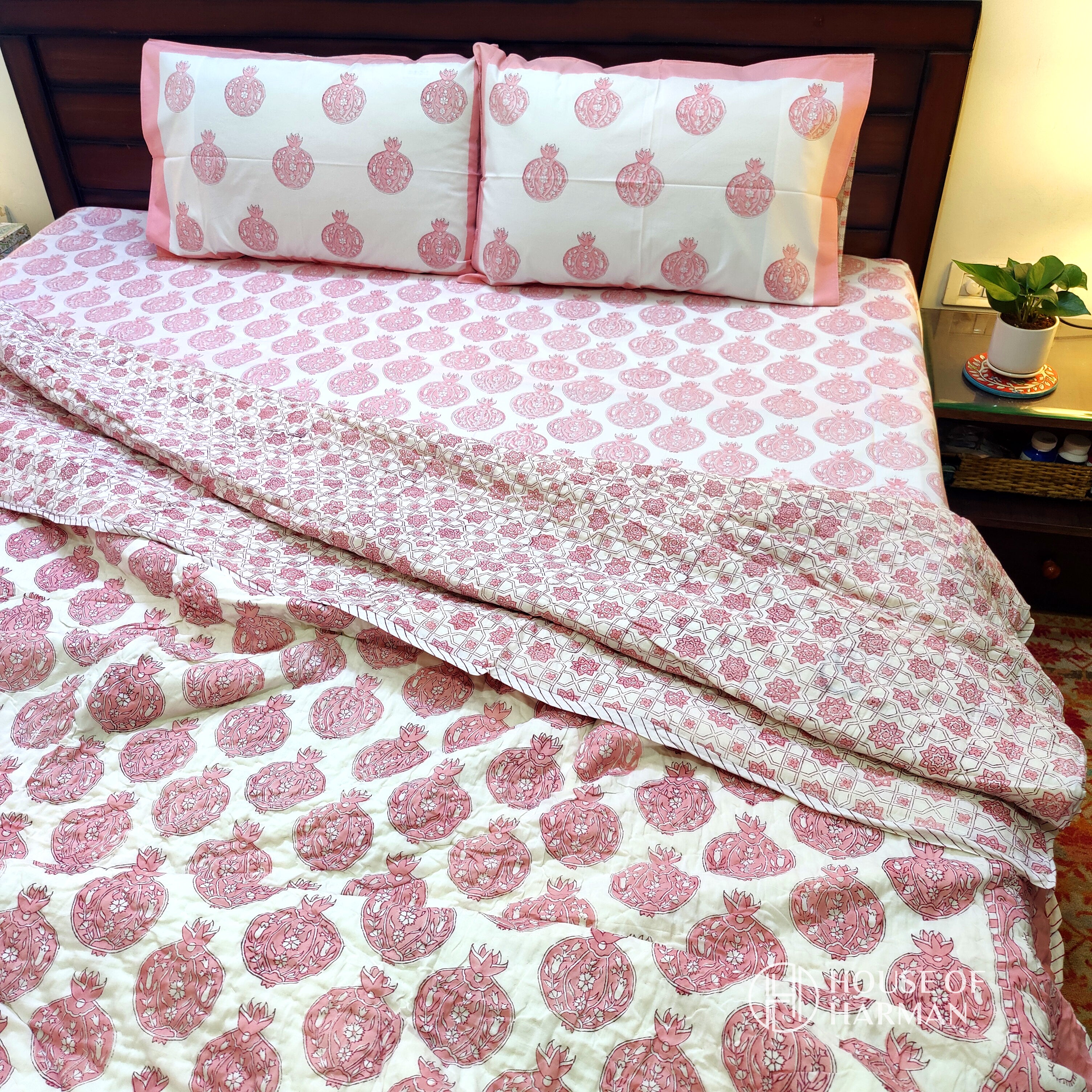Pomegranate Party Quilt-Single (60*90 inches)