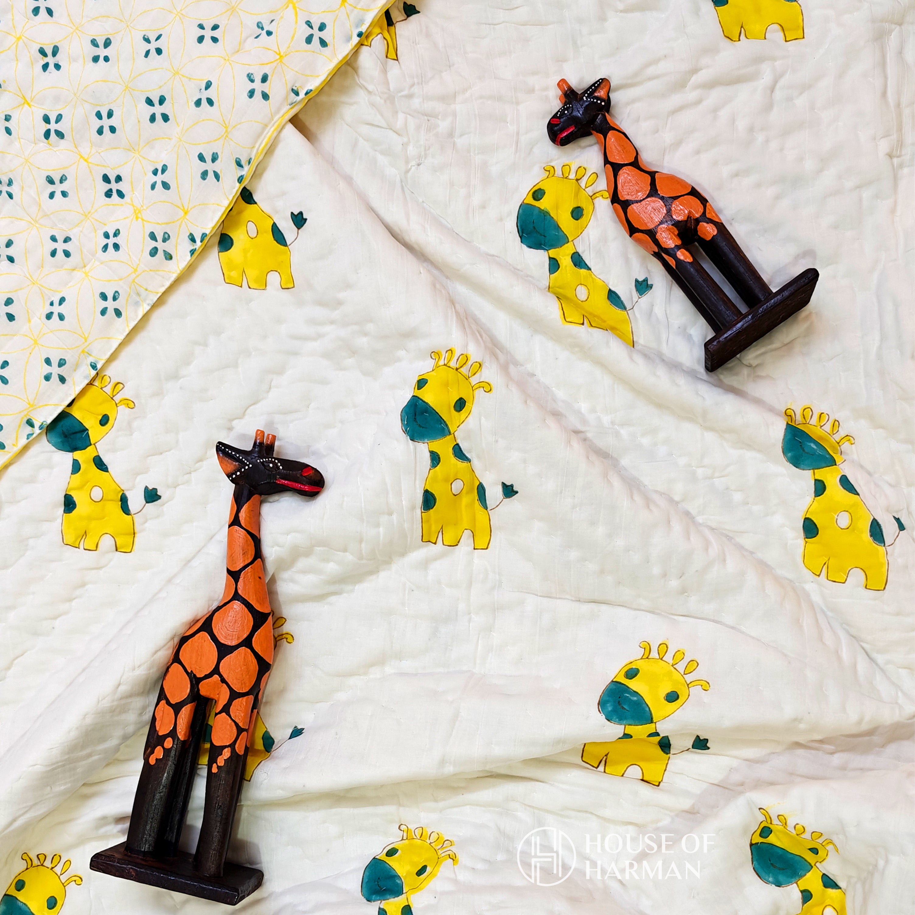 Giraffe Giggles Quilt-Single (60*90 inches)