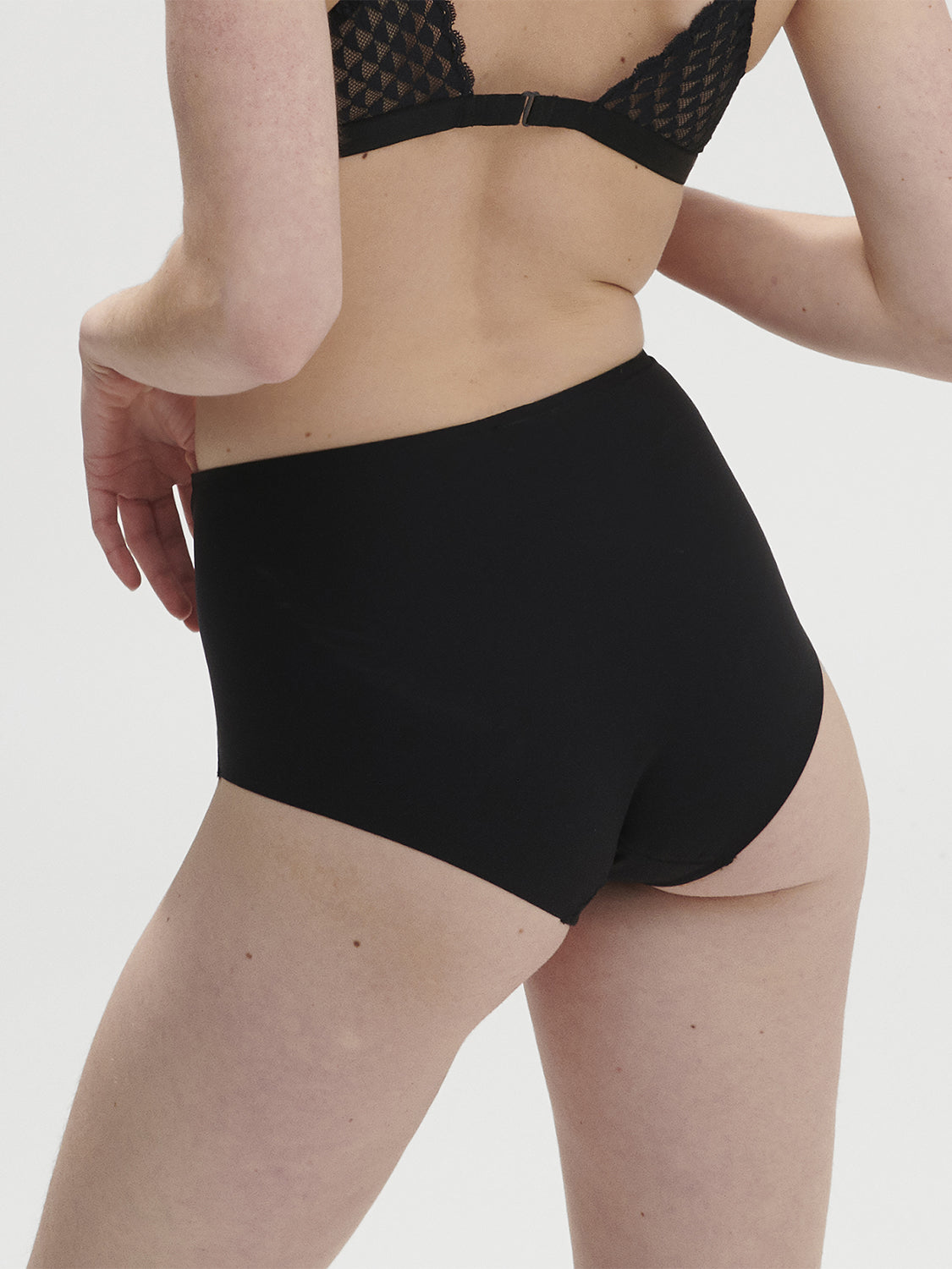 Subtile Control Full Brief - Black