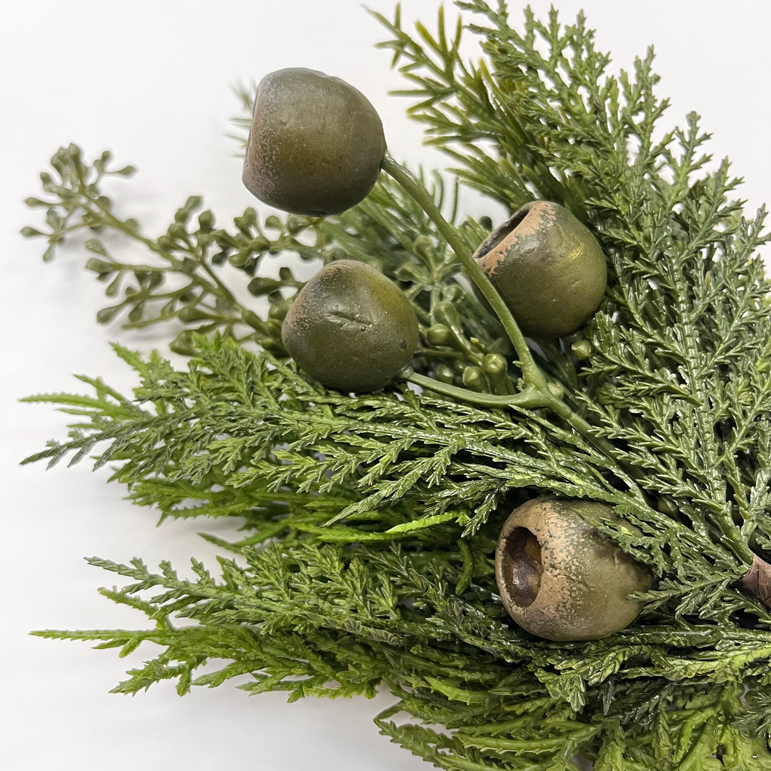 Pick - Frosted Mixed Evergreens, Berries, Cones (Pk 4) Seas