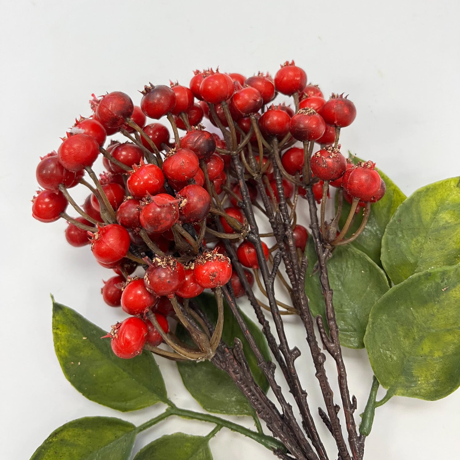 RED BERRY CLUSTER PICK - K1293/R - Kris Kringl