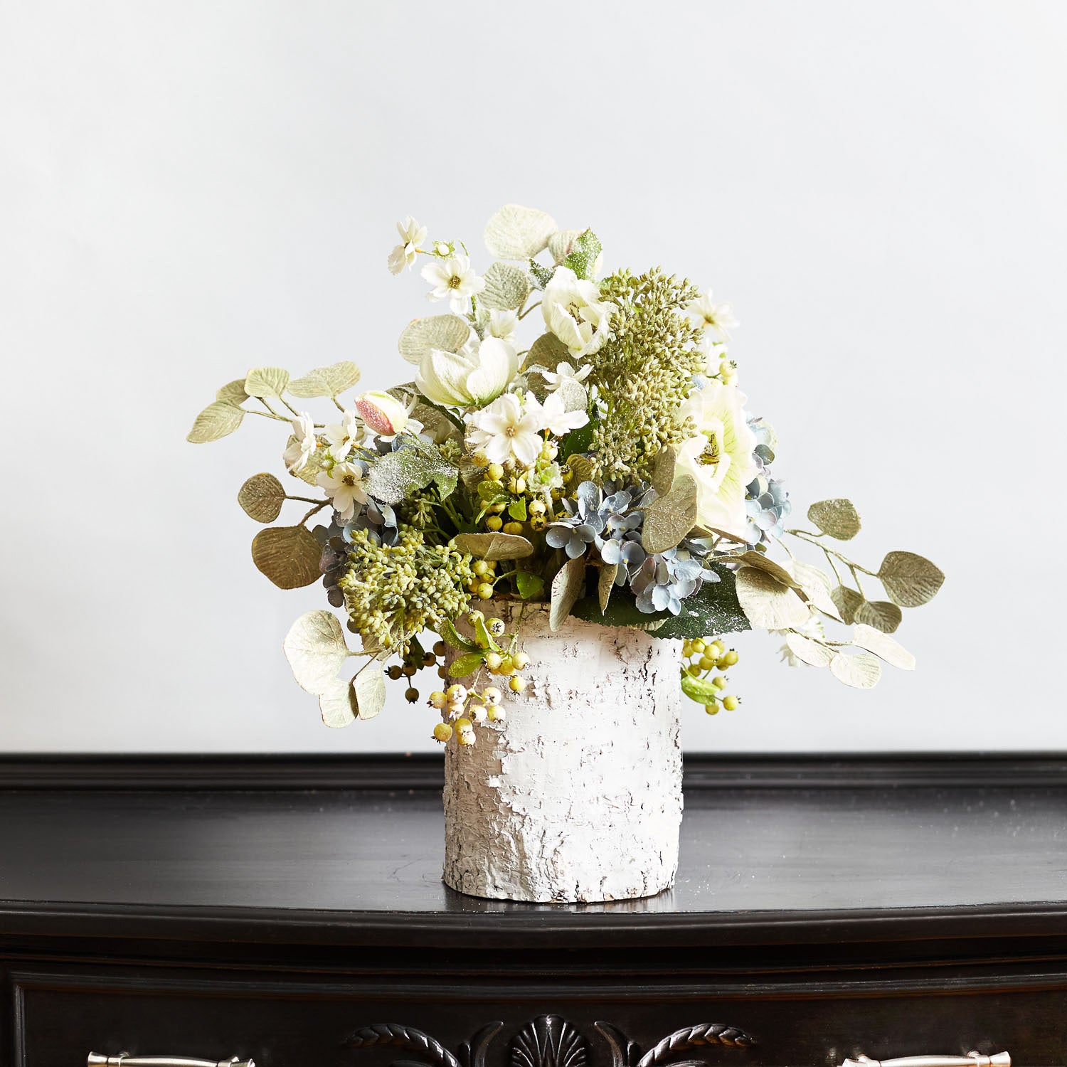 white christmas floral arrangements