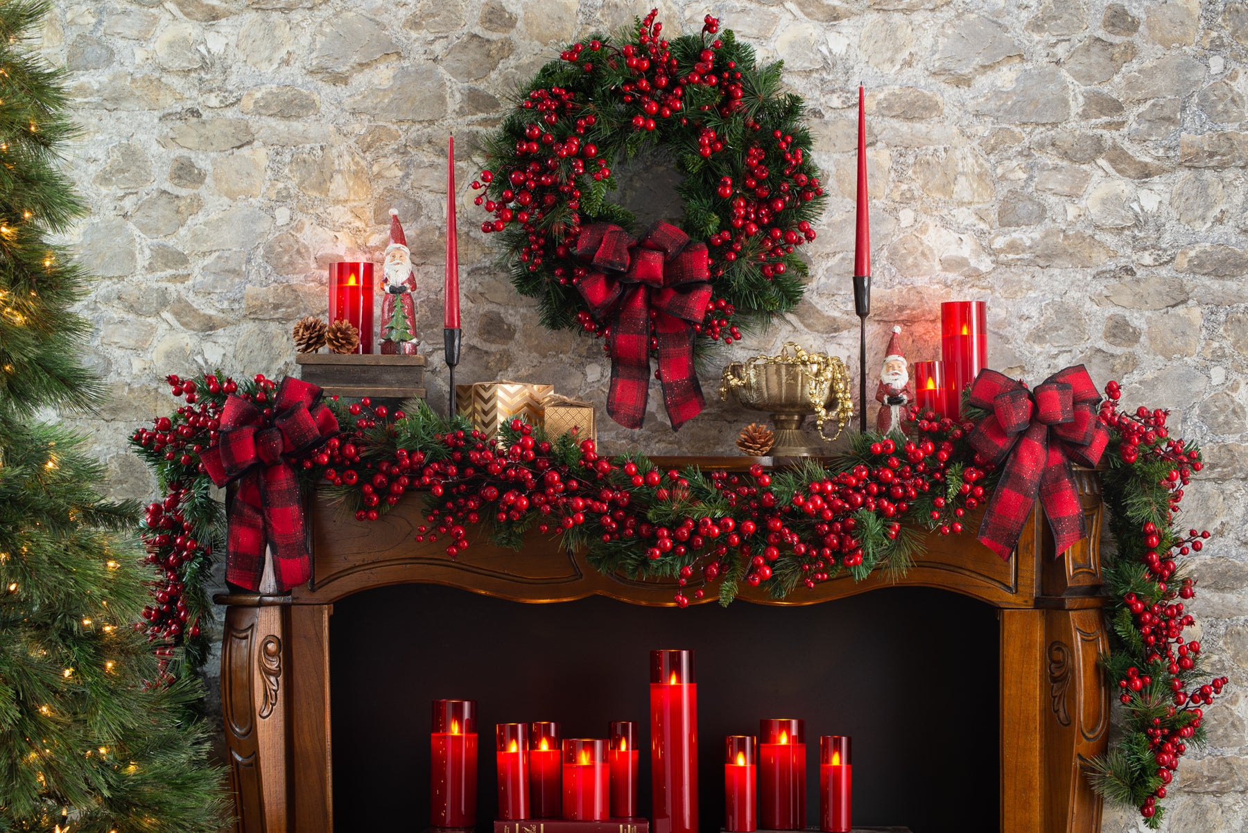 Waterproof White Winter Berry Christmas Mantle Garland Holiday Table R –  Darby Creek Trading