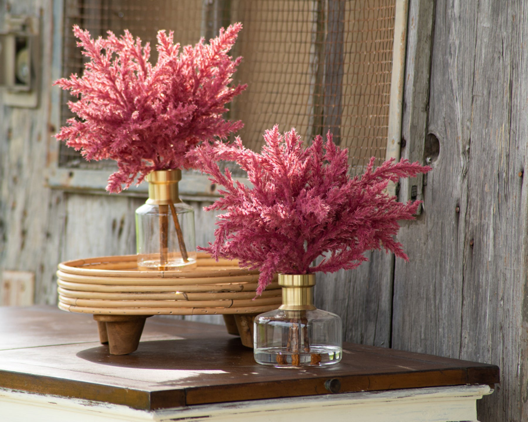Pink Oak Leaf, Pampas Grass & Gold Berry Fall Floral Arrangement Cente –  Darby Creek Trading