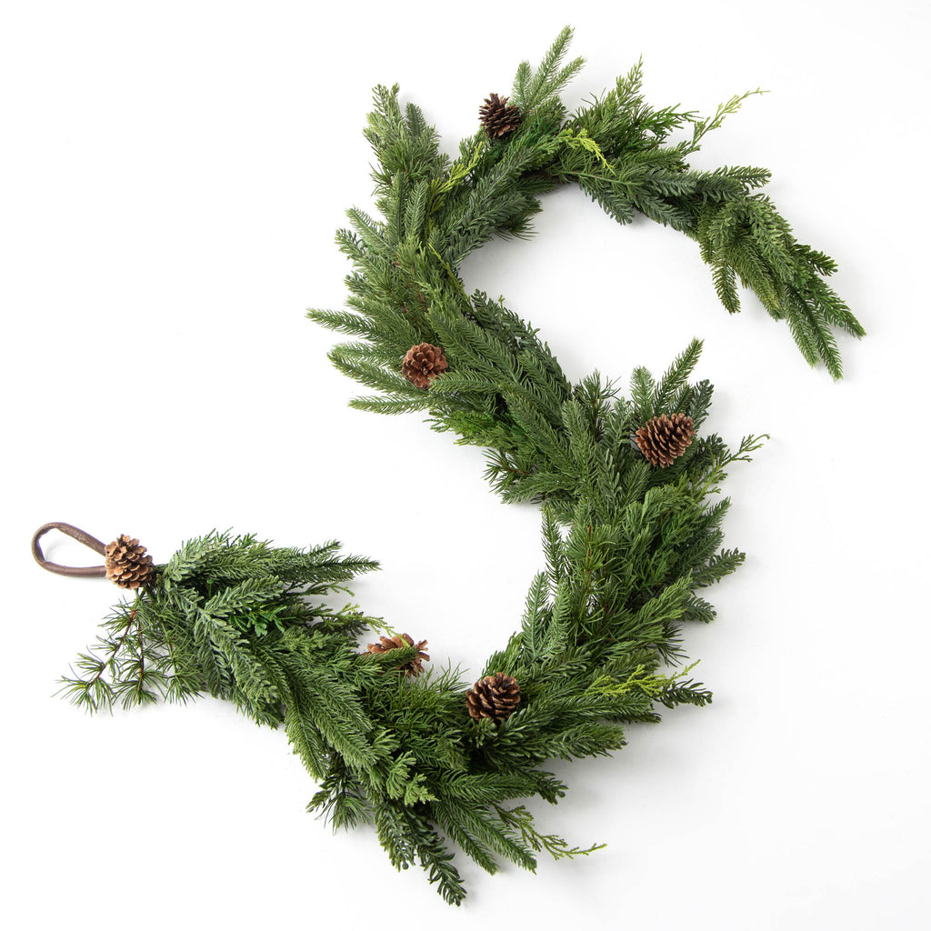 Cindeer 16 Pieces Christmas Artificial Pine Picks, 11 Inch Assorted Re –  Oasis Bahamas