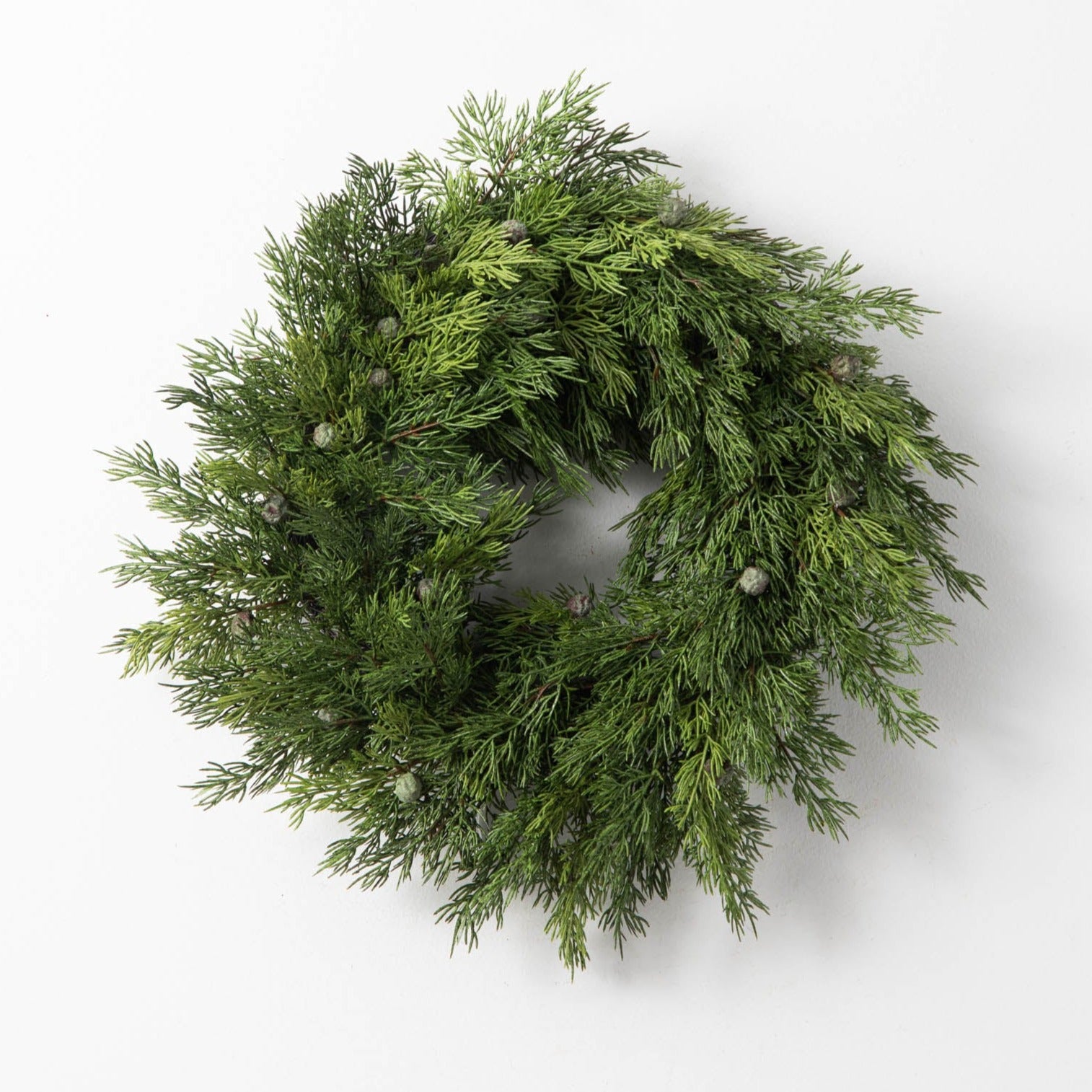 Pre-Lit Long Needle Pine & Pinecone Christmas Garland Winter Centerpie –  Darby Creek Trading