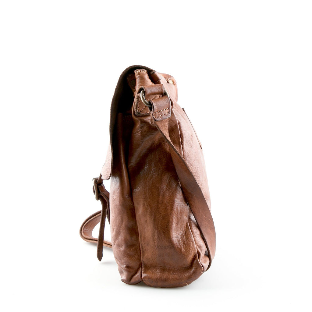 Campomaggi Italian Leather Shoulder Bag, Cognac — Fendrihan Canada