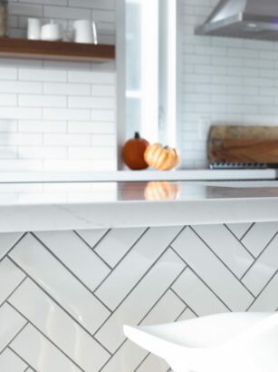 kitchen bench subway tiles