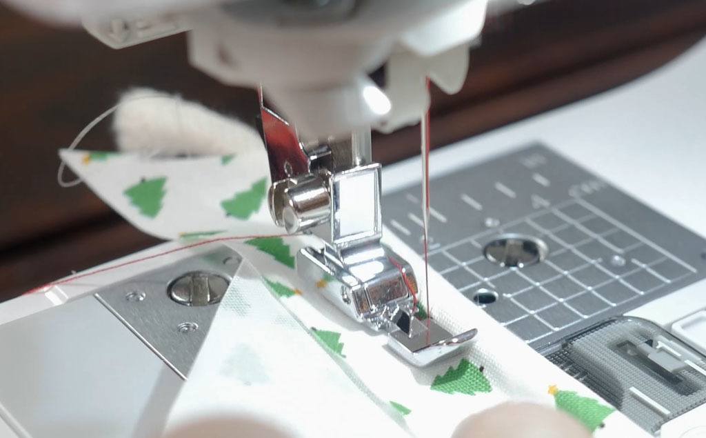 sewing piping using a zipper foot