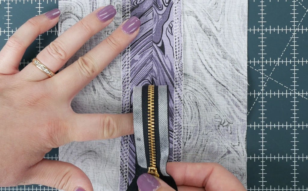 showing how to install a centered zipper