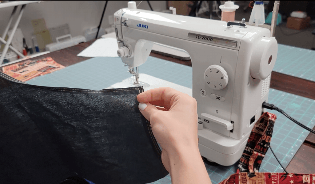 sew edges of apron top