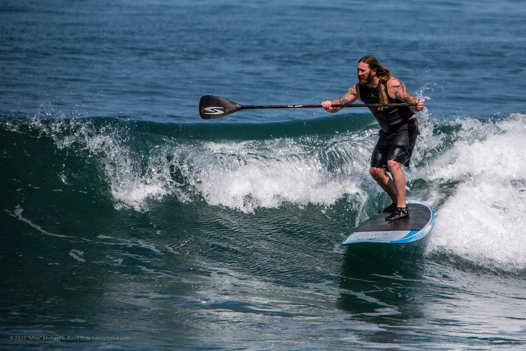 Surfing-SUP-Board.jpg__PID:9f5b603c-763b-4913-b955-e6474060d6cc