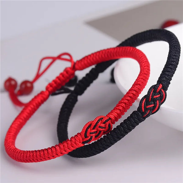 pulsera roja y negra