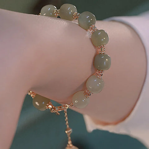 Elegant Green Jade Beaded Bracelet for Women