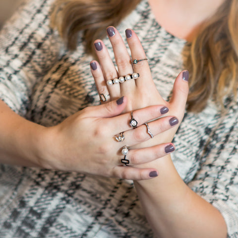 How to Wear Midi and Stacking Rings - 7 Charming Sisters