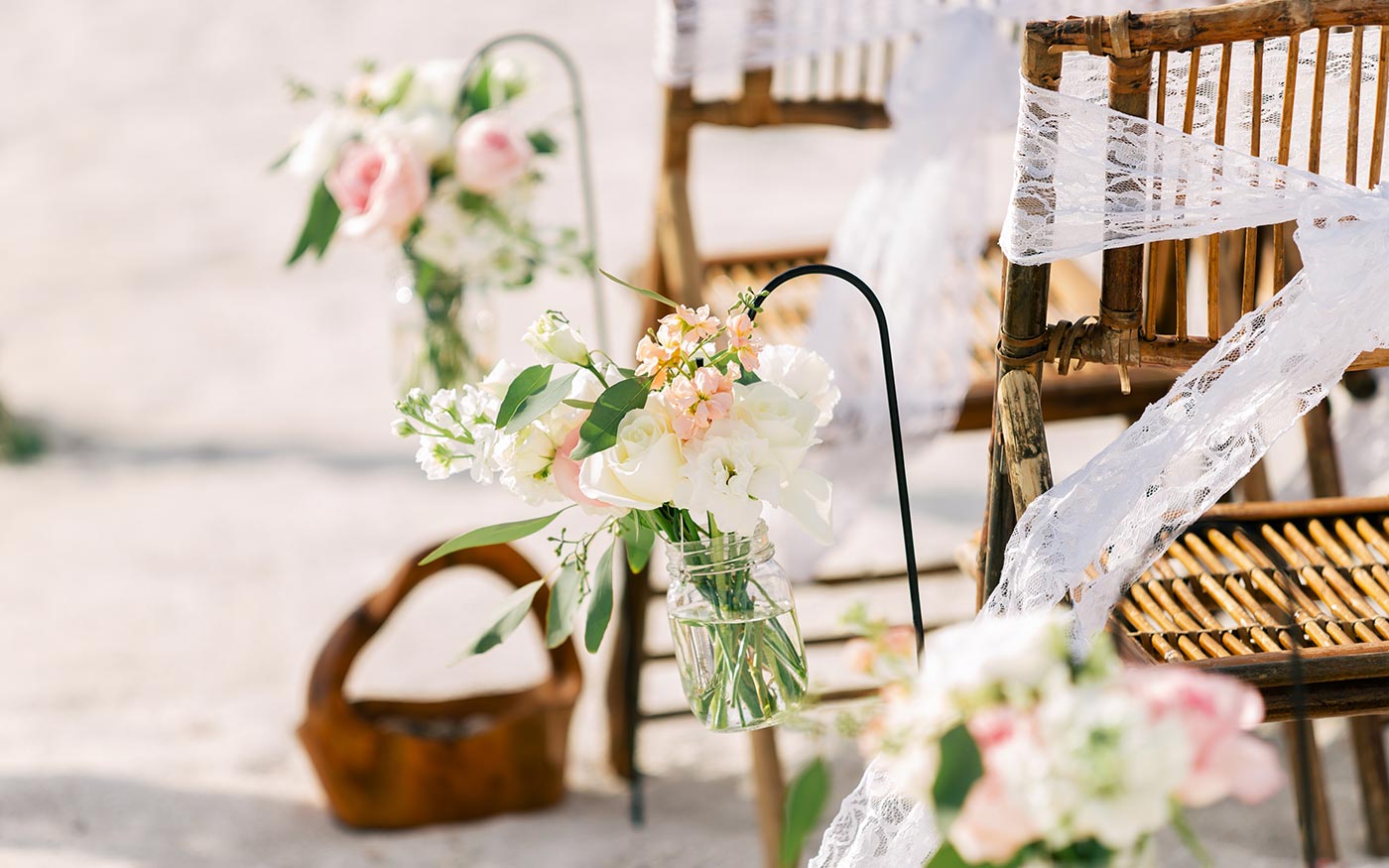 beach wedding decor