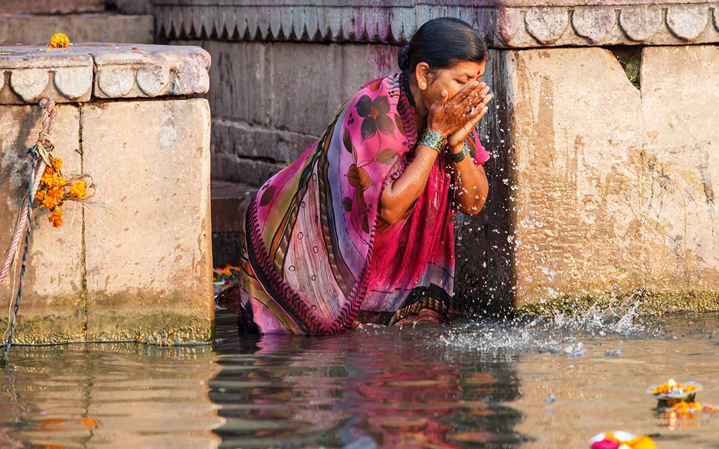 indian spiritual bathing ritual