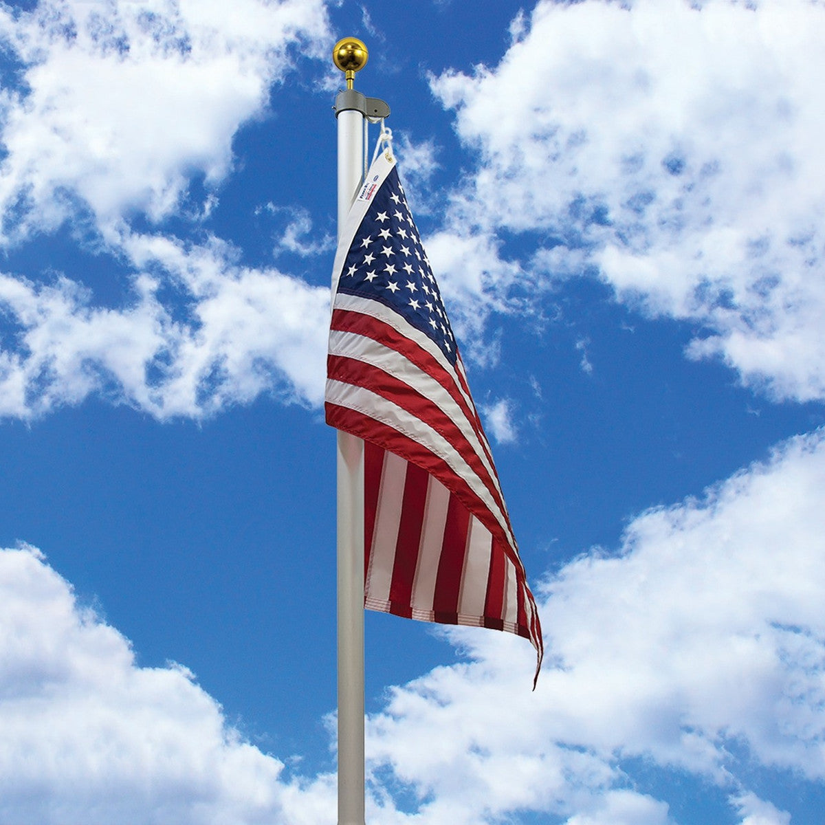 Aluminum-Flagpole.jpg__PID:5f493262-4500-4636-aba2-e9a4075f7f81