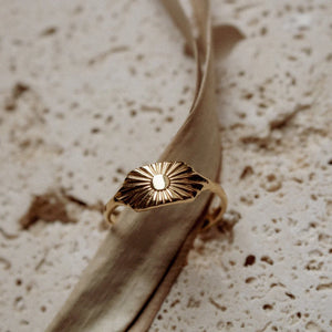 agatha ring - Kindred People