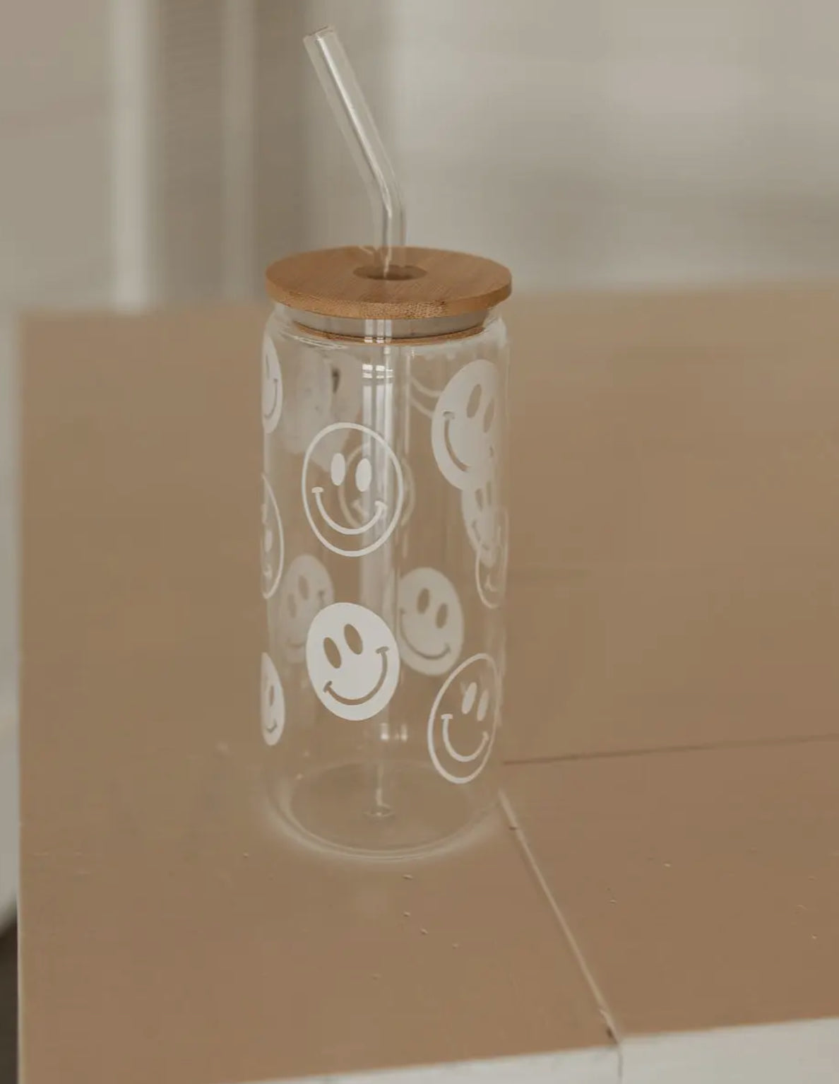 Retro Smiles Cup with lid & straw