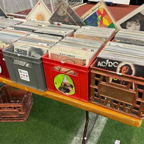 5 Ton Records @ 613Flea