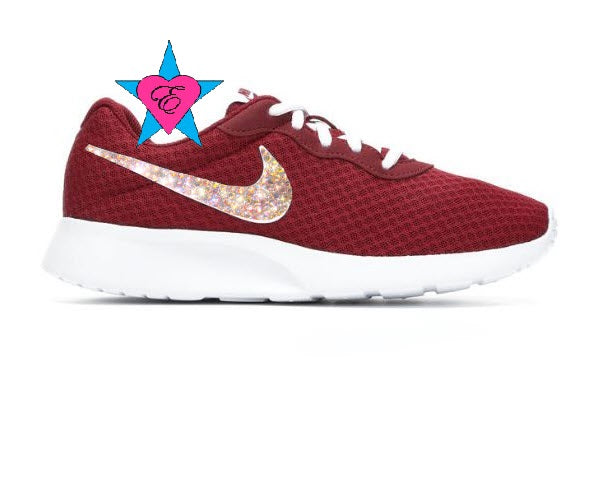 burgundy nike tanjun