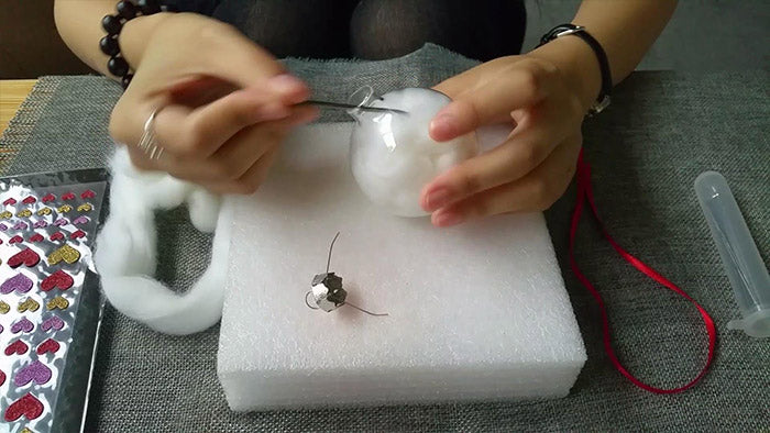 How to make needle felted Christmas bauble ornament