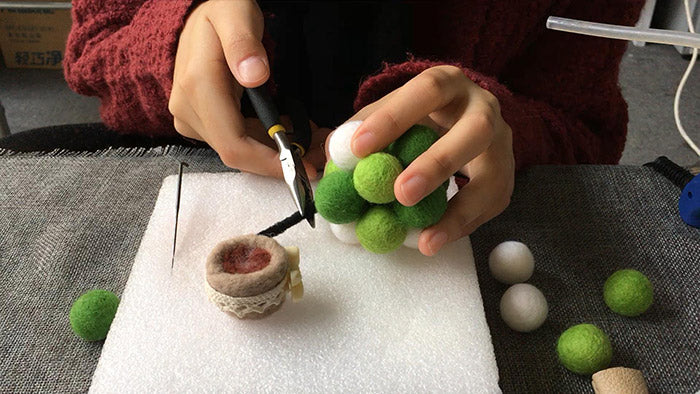 How to make needle felted Christmas potted tree with felted balls