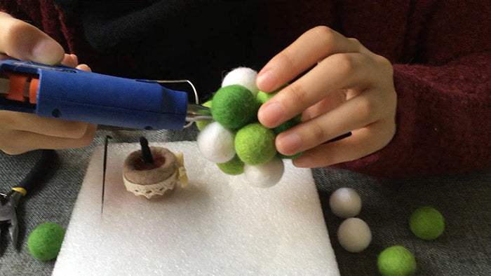 How to make needle felted Christmas potted tree with felted balls