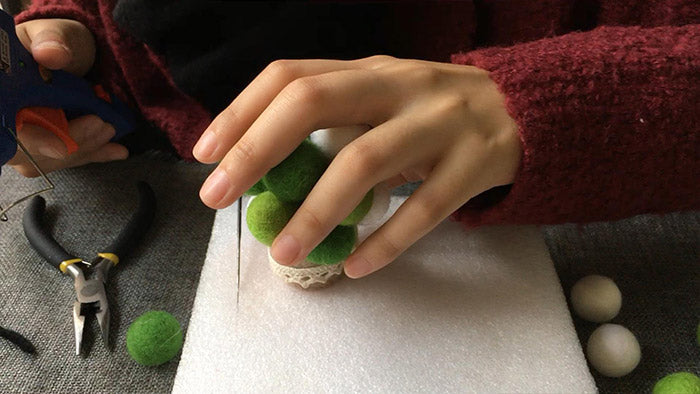 How to make needle felted Christmas potted tree with felted balls