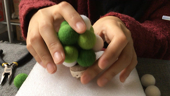 How to make needle felted Christmas potted tree with felted balls