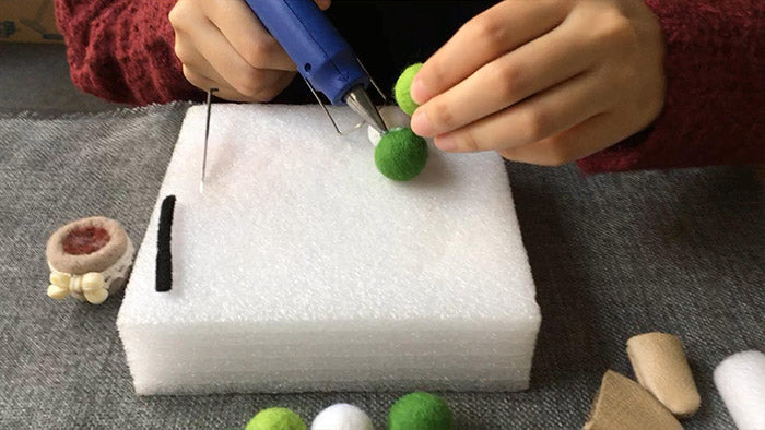 How to make needle felted Christmas potted tree with felted balls