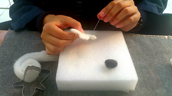 needle felt tutorials for beginners --How to make needle felted Halloween ghost