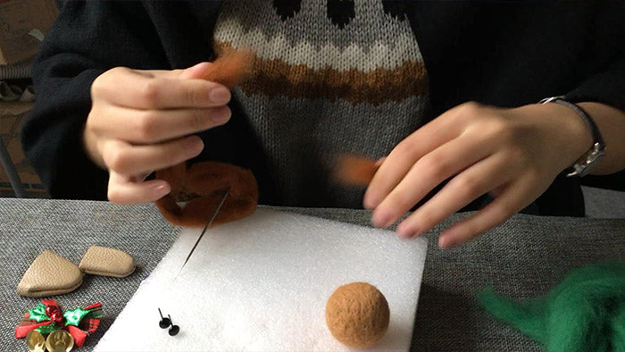 How to make needle felted cute Christmas reindeer