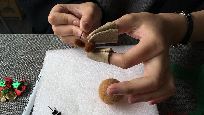 How to make needle felted cute Christmas reindeer