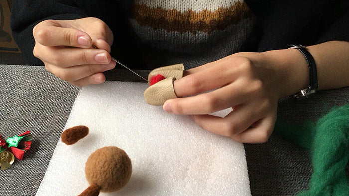 How to make needle felted cute Christmas reindeer