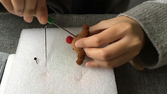 How to make needle felted cute Christmas reindeer