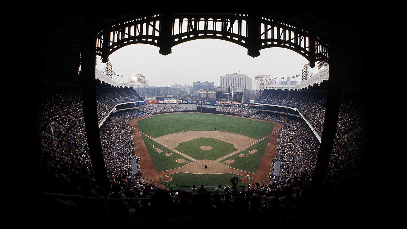 Yankee Stadium Watch 42mm – Original Grain Watches - UK1678 x 944