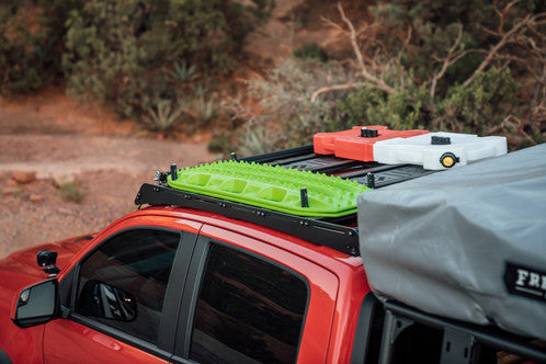 Prinsu Chevy Colorado Roof Rack offroading