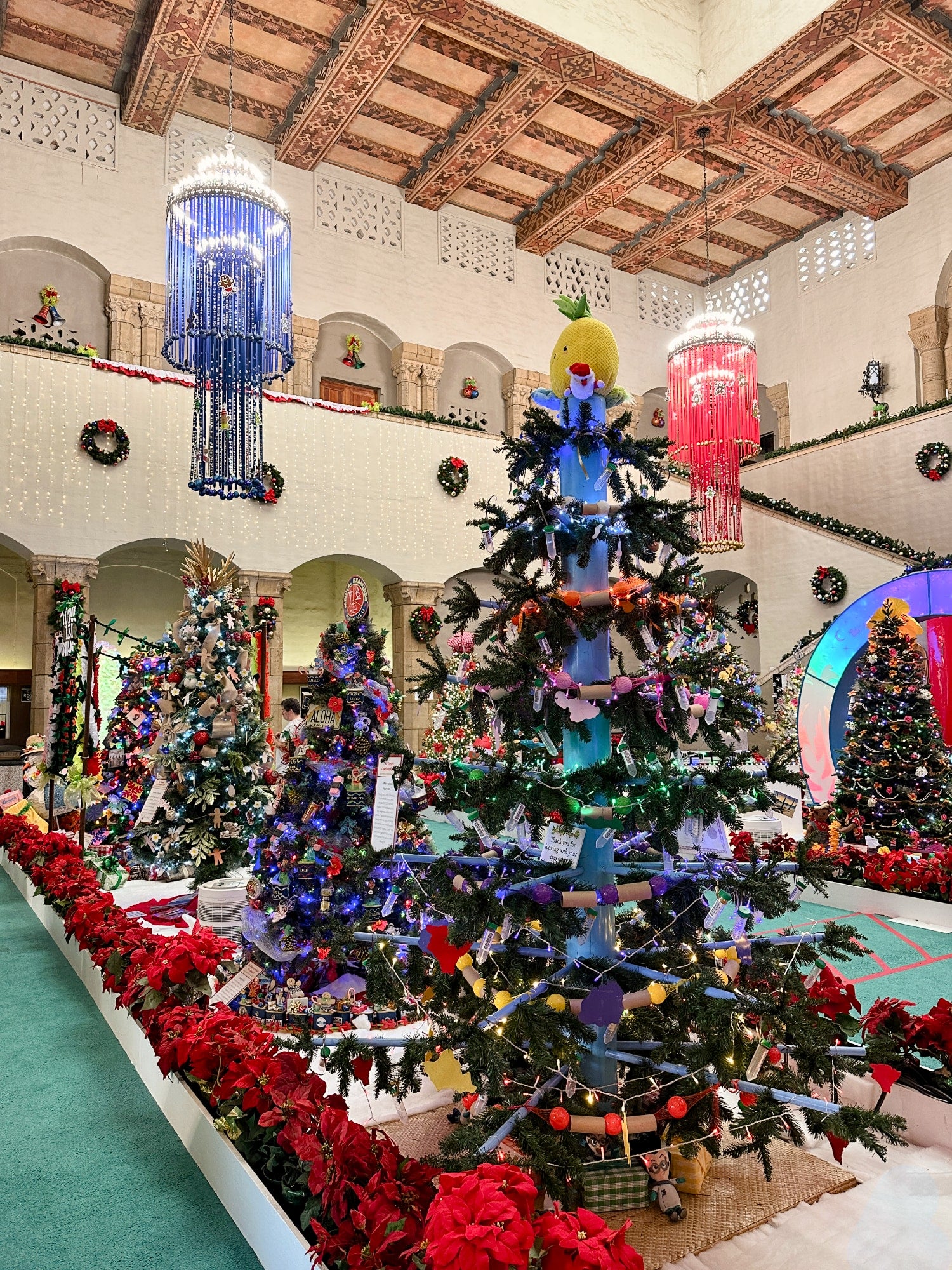 Lavahut - Mele Kalikimaka from Honolulu Hale