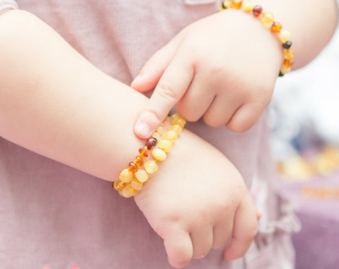 Amber teething necklace