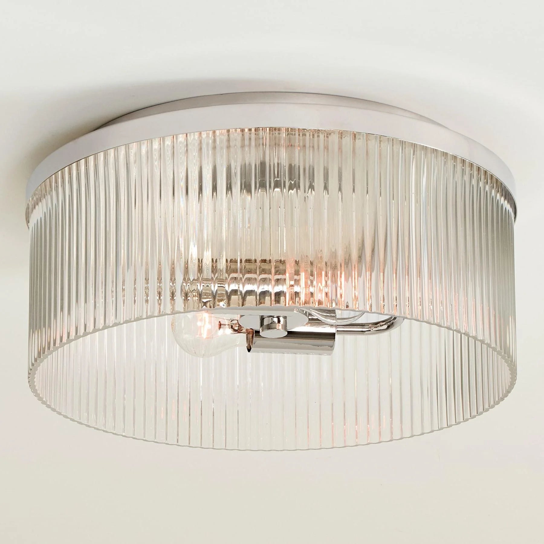 Polerad Nickel-Vertikala Ränder-sku.webp__PID:30a86624-f138-4454-b1b0-2f710ac9c7c9