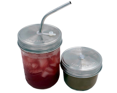 https://cdn.shopify.com/s/files/1/0814/5482/5753/files/mason-jar-lifestyle-rust-proof-stainless-steel-straw-hole-lids-wide-mouth-mason-jars-silicone-grommet-red-juice.jpg?v=1695765957&width=477