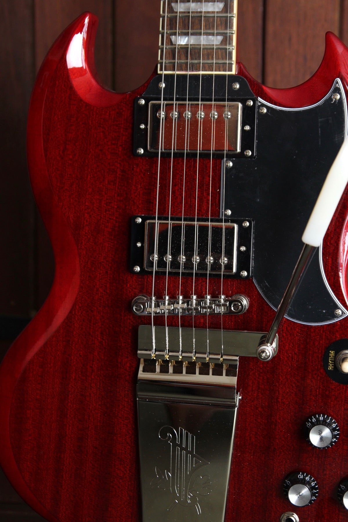 epiphone sg vibrola