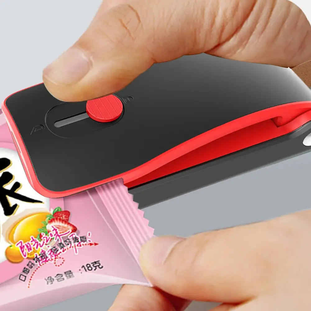 Mini Heat Bag Sealing Machine Portable Package Bags Thermal Plastic Food Bag Closure Sealer for Food Snack Kitchen