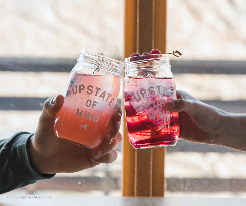 Enjoy some delicious (and pink!) drinks at Scribners Lodge in Upstate New York! Featuring Upstate of Mind mason jar glasses.