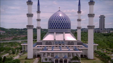 Sultan Salahuddin Abdul Aziz Mosque