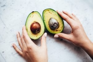 Les fruits et légumes de saison recommandés par Madame La Présidente l'été pour avoir de beaux cheveux